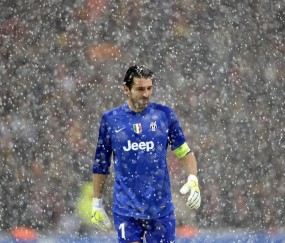 开云体育世界杯-美加墨世界杯焦点战，绿茵场外的湖人封锁勇士启示录