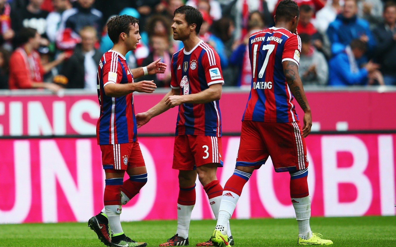 大漠烽烟起,蓝白战车碾碎东道主之梦,布罗佐维奇导演经典,乌拉圭力克美国